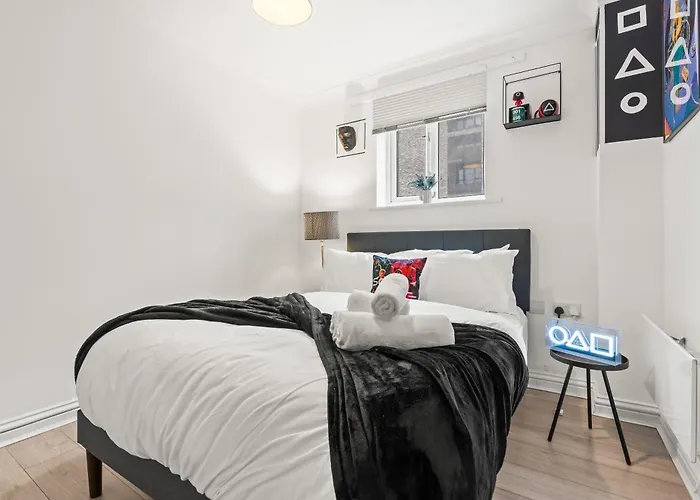Cosy 3Bed- Sleeps 6 - 02 Arena Canary Wharf Station- Perfect For Contractors, Families And Groups