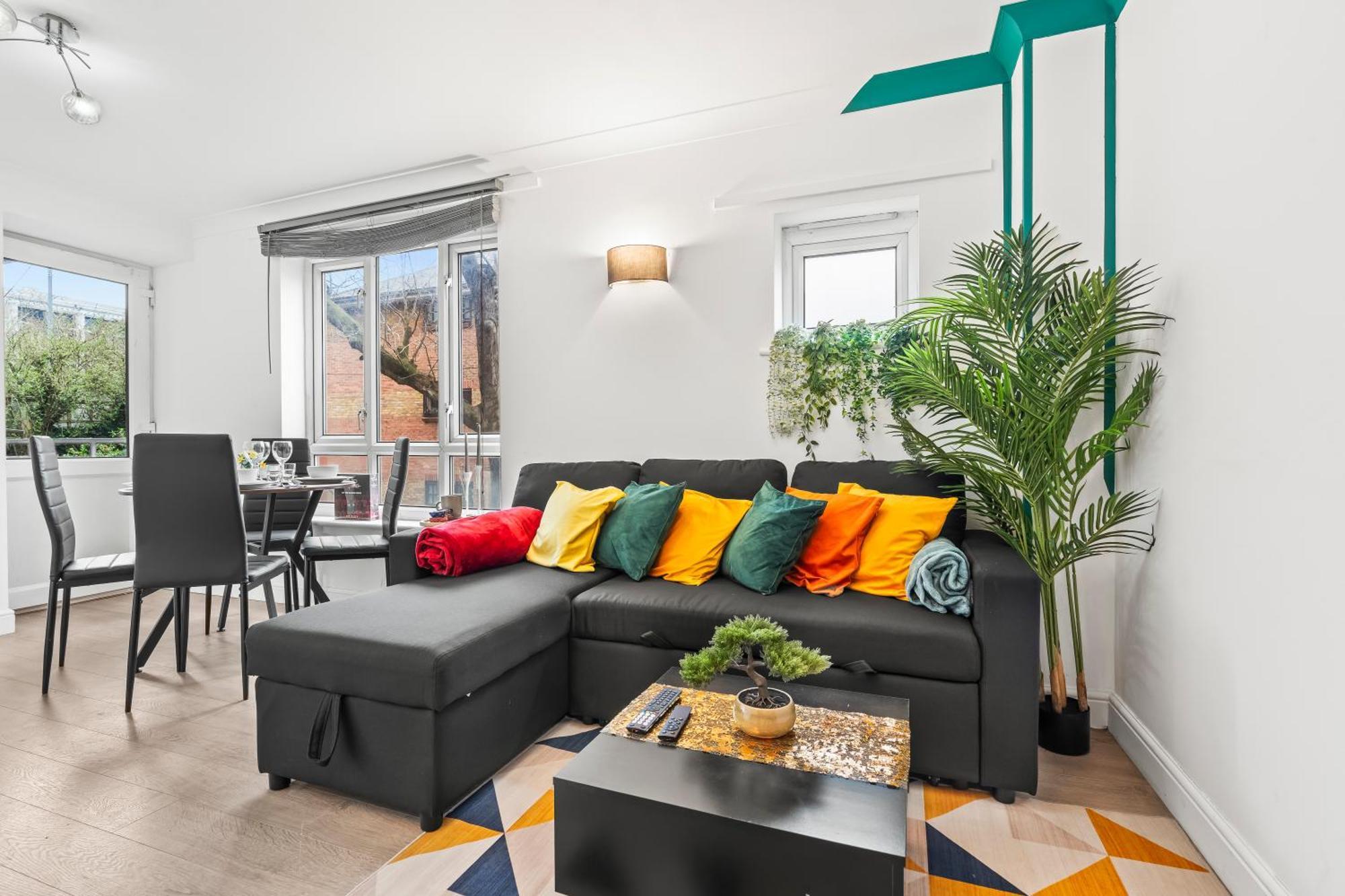 Cosy 3bed- Sleeps 6 - 02 Arena Canary Wharf Station- Perfect For Contractors, Families And Groups Holiday home